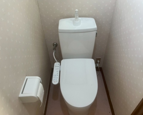埼玉県さいたま市緑区で施工した温水洗浄便座付きトイレ交換工事の施工後写真